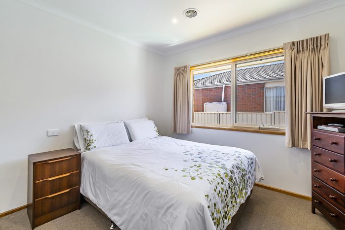 1/3 Roberts St, Hamilton VIC 3300, Australia