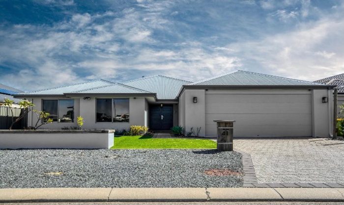 41 Purcell Gardens, South Yunderup WA 6208, Australia