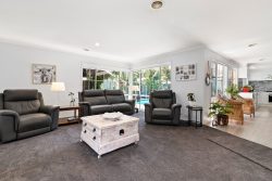 38 Rosebud Ave, Rosebud VIC 3939, Australia