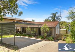 25 Scenic Dr, Budgewoi NSW 2262, Australia