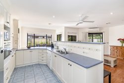 126A Mt Baimbridge Rd, Hamilton VIC 3300, Australia