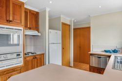 Unit 3/28 Talune St, Lindisfarne TAS 7015, Australia