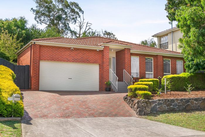 15 Thrush St, South Morang VIC 3752, Australia