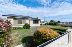 4 Cross St, East Devonport TAS 7310, Australia