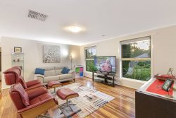 3 Waranga St, Nerrina VIC 3350, Australia