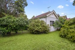 54 Cheviot St, Ashbury NSW 2193, Australia