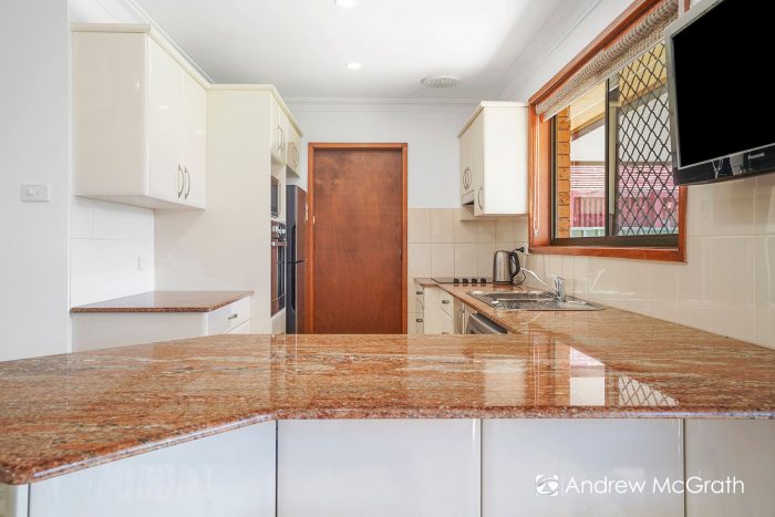 7 Andra Cl, Belmont NSW 2280, Australia