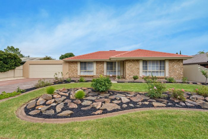 3 Haymaker Ct, Morphett Vale SA 5162, Australia