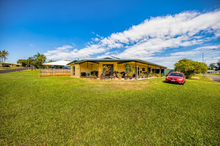 1 Bevan Cl, Belvedere QLD 4860, Australia