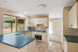 6 Hillcroft Ct, Darling Heights QLD 4350, Australia