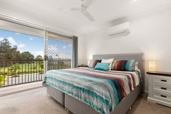 182 Lakeview Promenade, Kippa-Ring QLD 4021, Australia