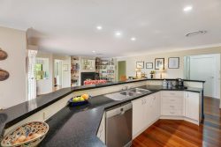 9B Garland Rd, Bundanoon NSW 2578, Australia