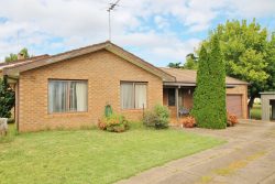 103 Wombat St, Young NSW 2594, Australia