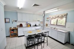 103 Wombat St, Young NSW 2594, Australia