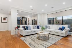 104 Woodhouse Grove, Box Hill North VIC 3129, Australia