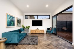 1/2 Collins Ct, Balwyn VIC 3103, Australia