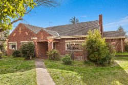 137 Doncaster Rd, Balwyn North VIC 3104, Australia