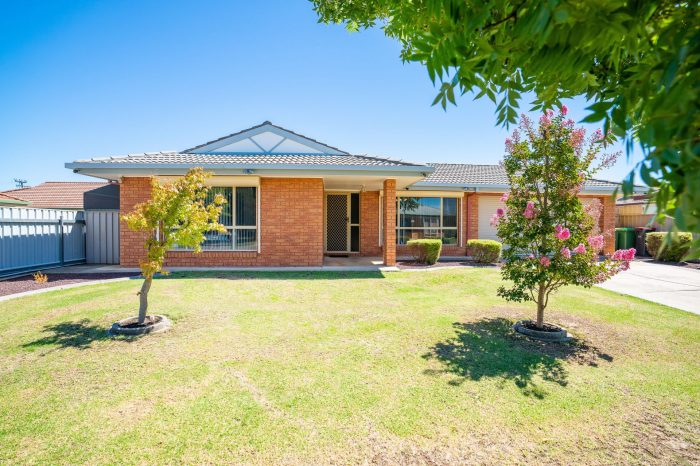 443 Romani Dr, Lavington NSW 2641, Australia