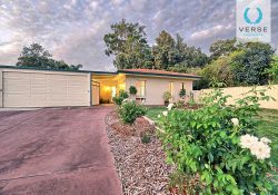 45 Meloway Dr, Maida Vale WA 6057, Australia