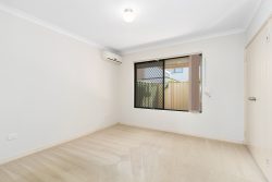 5C Vermont St, Nollamara WA 6061, Australia