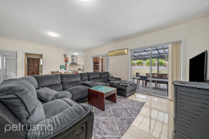 12 Sadri Ct, New Norfolk TAS 7140, Australia