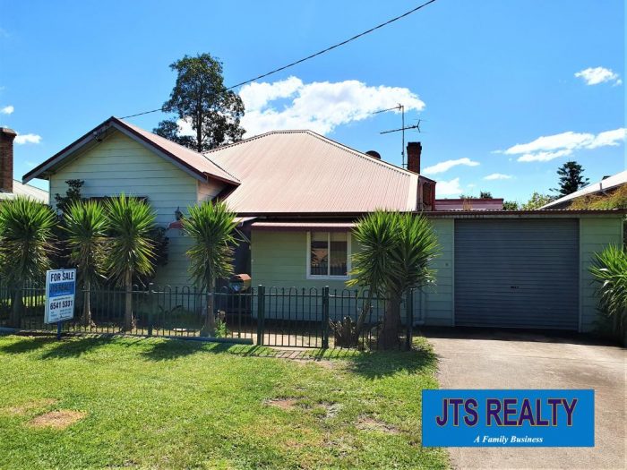 24 Turanville Ave, Muswellbrook NSW 2333, Australia