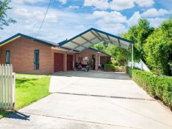 504 Urana Rd, Lavington NSW 2641, Australia