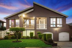 3 Yeovil Ct, Wheelers Hill VIC 3150, Australia