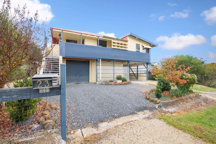 23 Dale Cres, Armidale NSW 2350, Australia