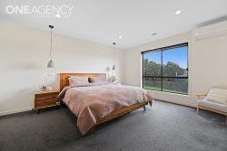 21 Empire Ave, Drouin VIC 3818, Australia