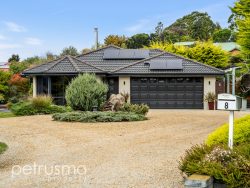 8 Englefield Dr, Margate TAS 7054, Australia