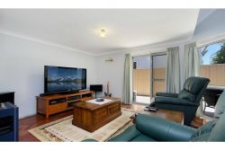 2/31 Dolphin Ave, Mermaid Beach QLD 4218, Australia