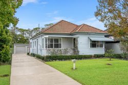 23 Meadow Rd, New Lambton NSW 2305, Australia