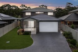 26 Mornington Cct, Gwandalan NSW 2259, Australia