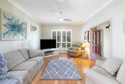 205 Oak Rd, Kirrawee NSW 2232, Australia