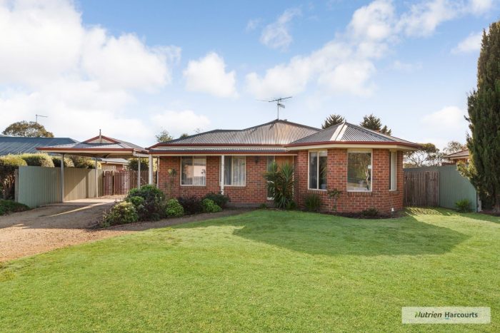 18 Pontisford Ct, Kilmore VIC 3764, Australia