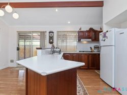 6 Treasure Pl, Singleton WA 6175, Australia