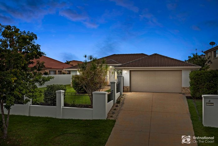 4 Ulrike Way, Benowa QLD 4217, Australia