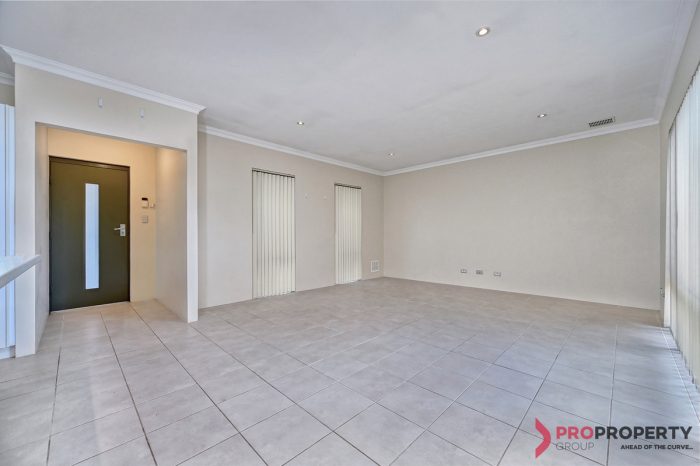 11B Paddington St, Bayswater WA 6053, Australia