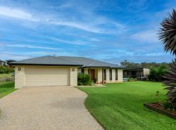 21 Willis Rd, Meringandan West QLD 4352, Australia