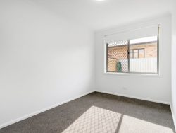 1/486 Ashford St, Lavington NSW 2641, Australia