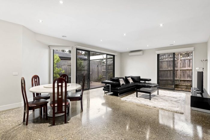 Unit 3/299 Springvale Rd, Forest Hill VIC 3131, Australia