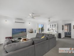 61 Boondilla Rd, Blue Bay NSW 2261, Australia