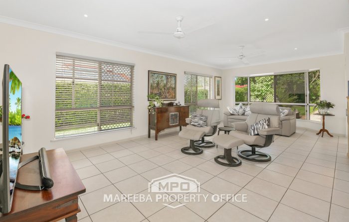 36 Jacinta Cres, Mareeba QLD 4880, Australia