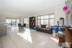 24 Needletail Ave, Alkimos WA 6038, Australia