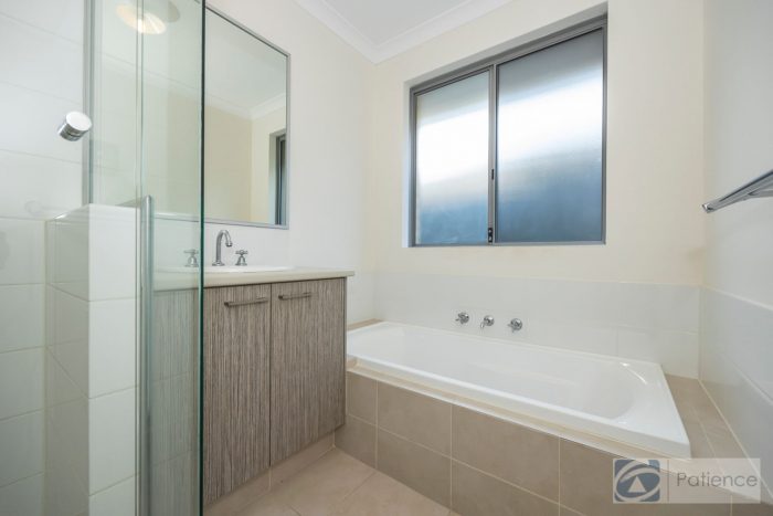 37 Piazza Link, Alkimos WA 6038, Australia