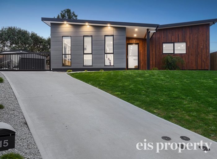 15 Debra Pl, Huonville TAS 7109, Australia