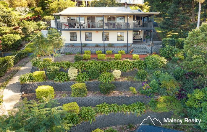 13 Boongala Ave, Montville QLD 4560, Australia