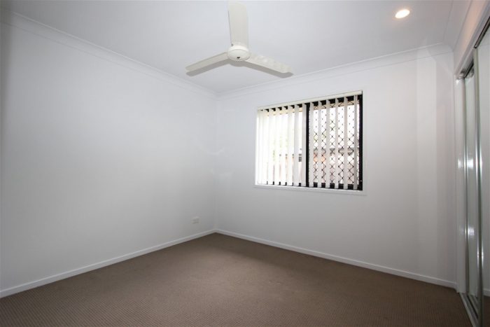 3 Brighton St, Raceview QLD 4305, Australia