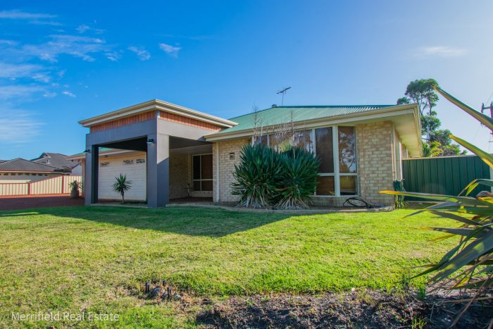 35 Le Grande Ave, McKail WA 6330, Australia